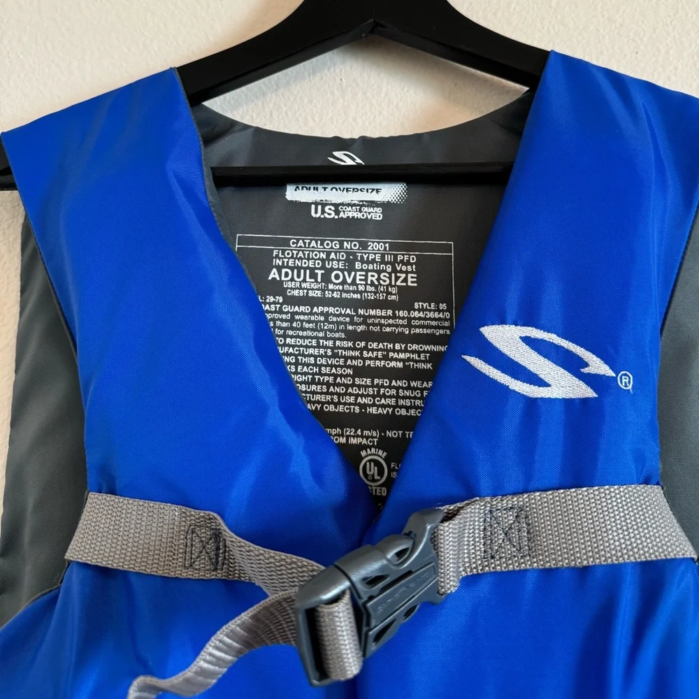 Adult Stearns Classic Series Boating Life Vest Universal Blue Model 2001